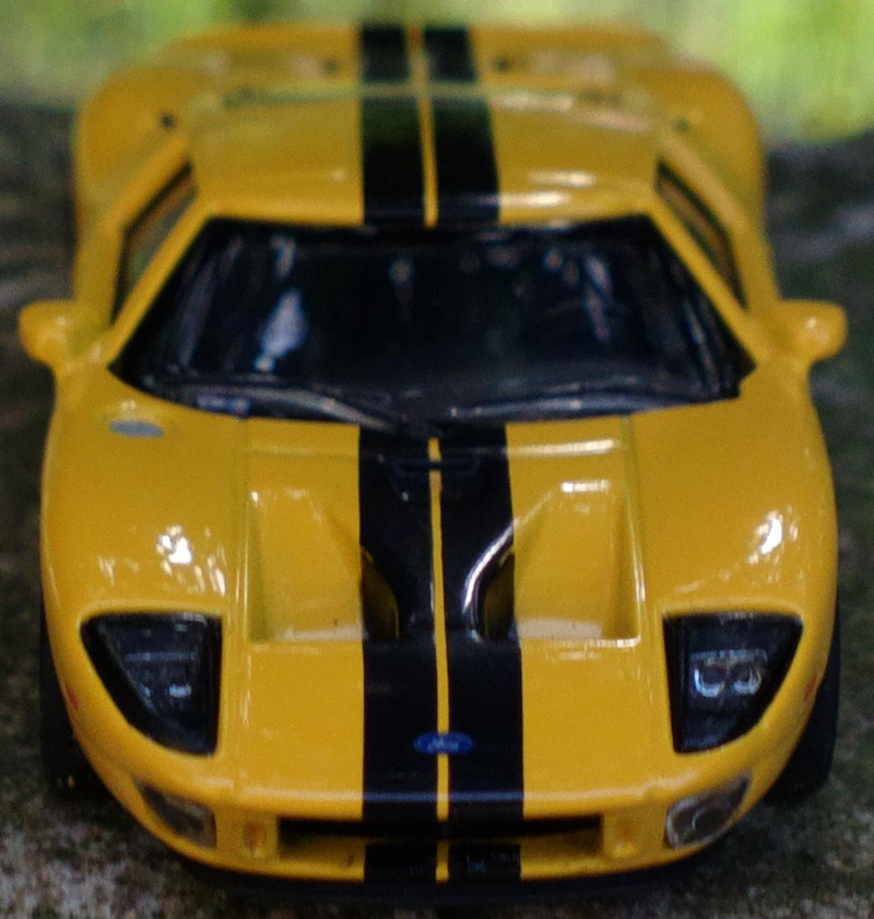 Illustration for article titled Wonder Wednesday - 1/64 AutoArt Ford GT